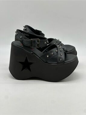 Demonia Dynamite -02 Sandals. Size 8